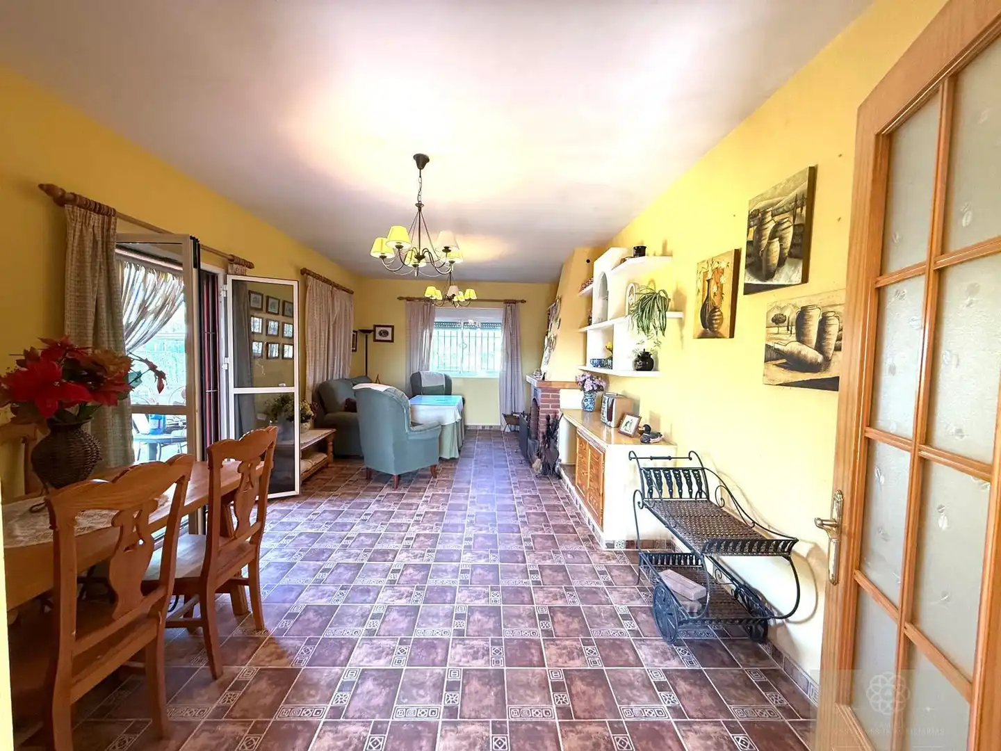 Sala d'estar de Casa o xalet en venda en El Puerto de Santa María amb Piscina