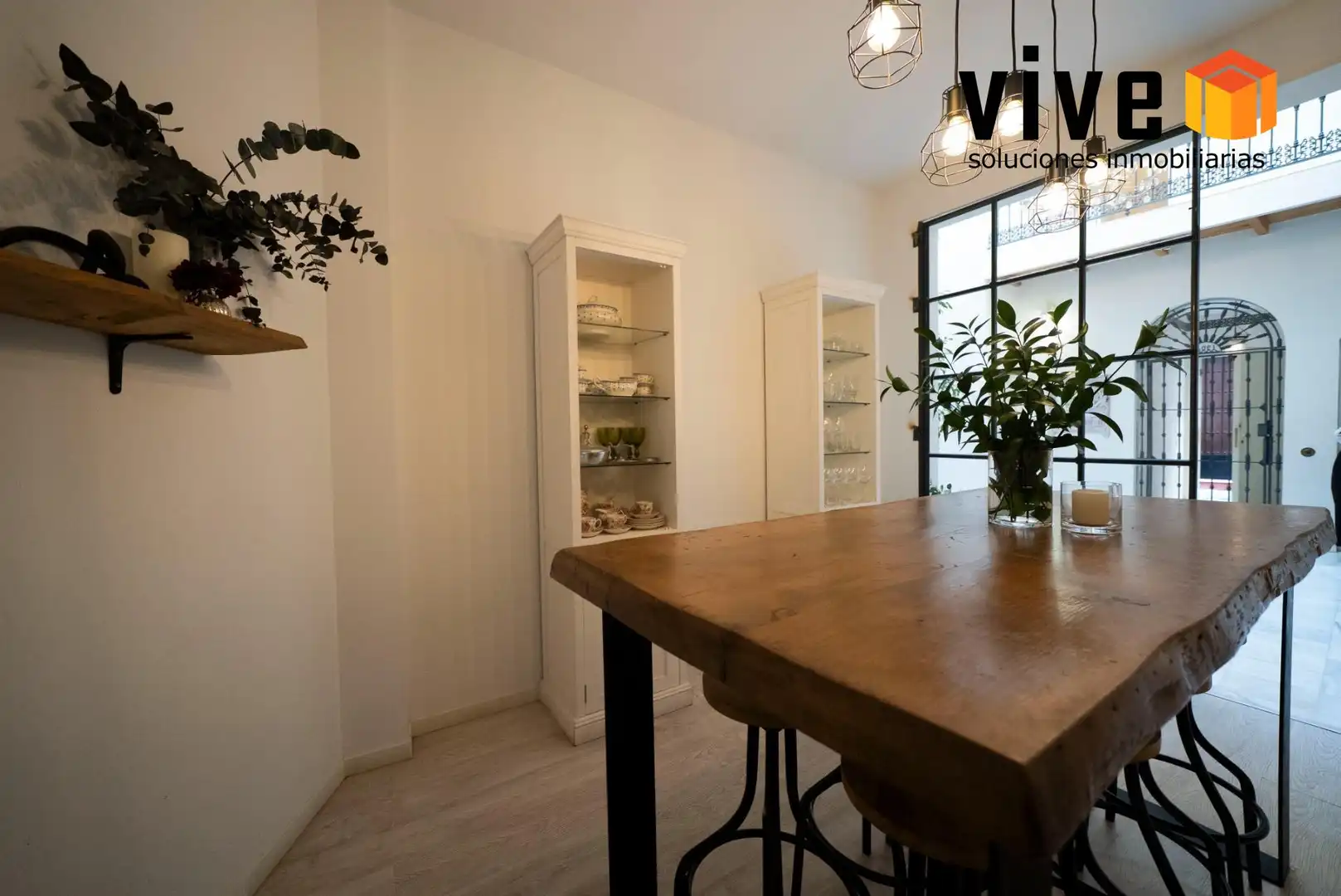 Comedor de Casa o chalet en venta en Sevilla con Aire acondicionado, Calefacción y Jardín privado