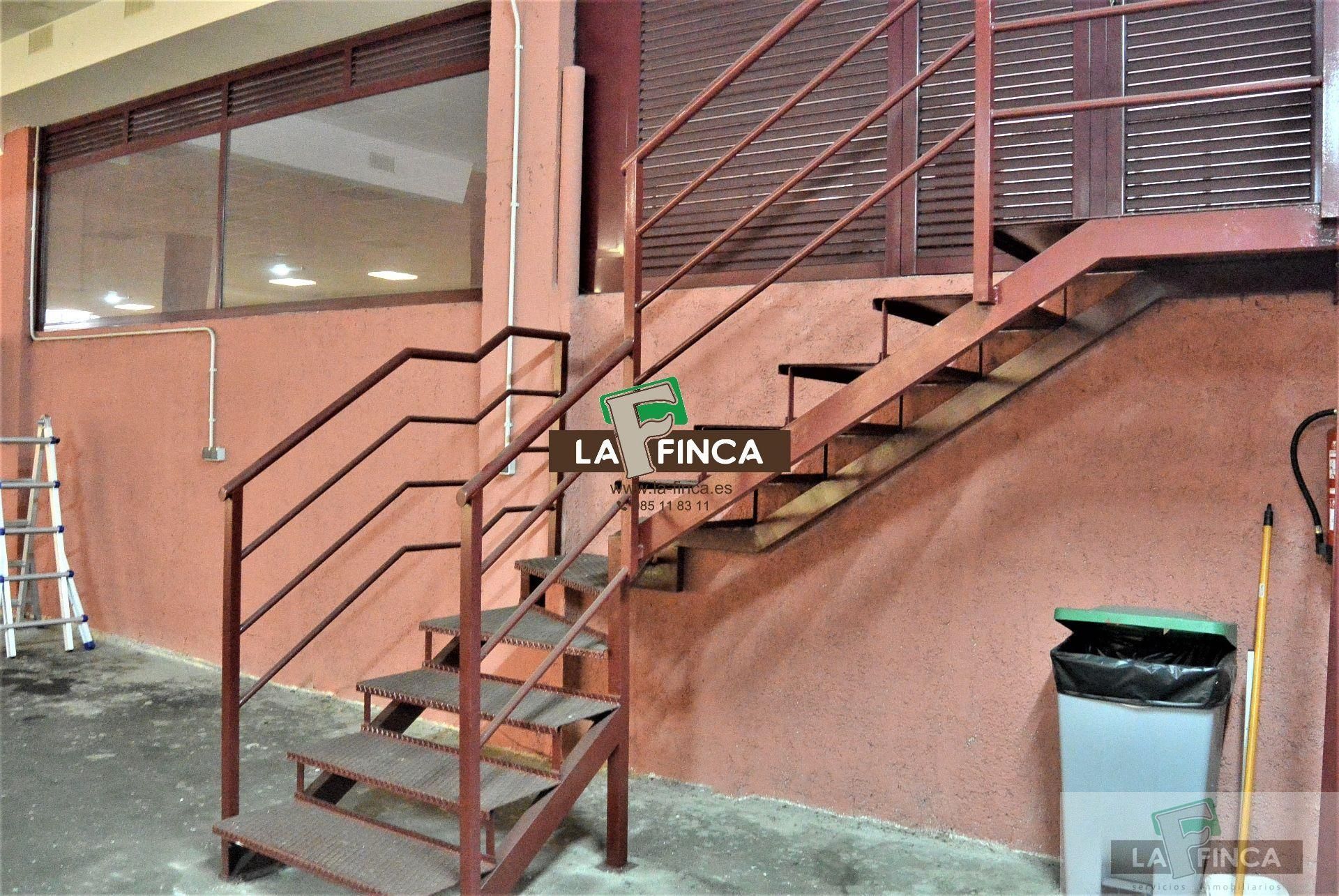 Premises to rent in Santo Domingo - El Campillín