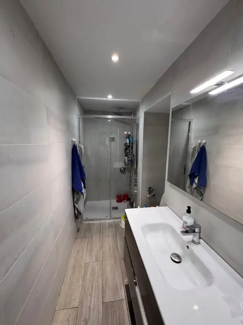 Bathroom of Flat for sale in Cubelles  with Air Conditioner and Balcony