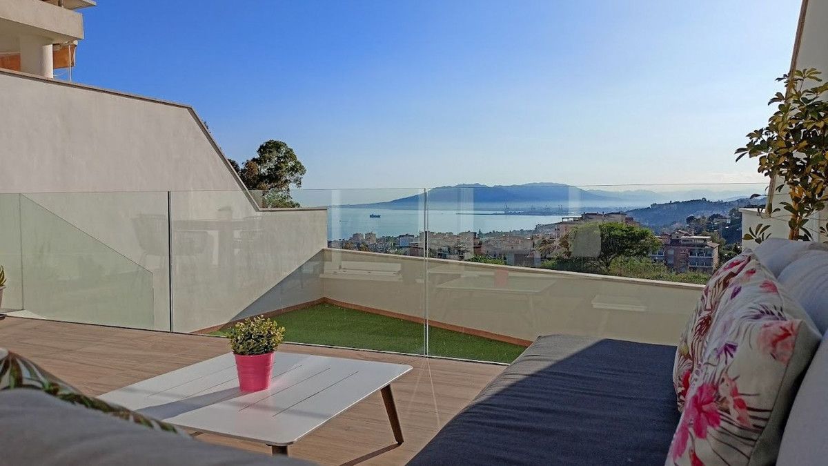 Terrassa de Casa adosada en venda en Málaga Capital amb Aire condicionat, Jardí privat i Terrassa