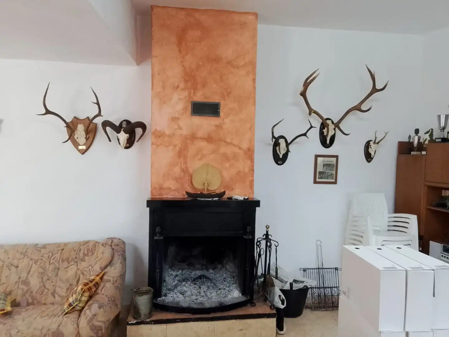 Sala d'estar de Casa o xalet en venda en Tibi amb Jardí privat, Terrassa i Moblat