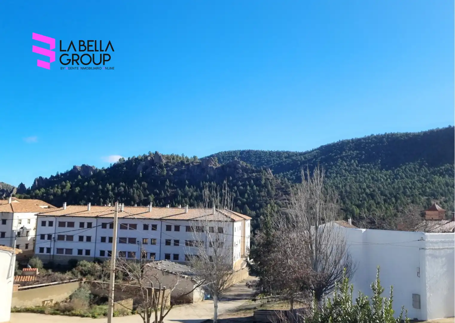 Vista exterior de Dúplex en venda en Manzanera amb Aire condicionat i Balcó