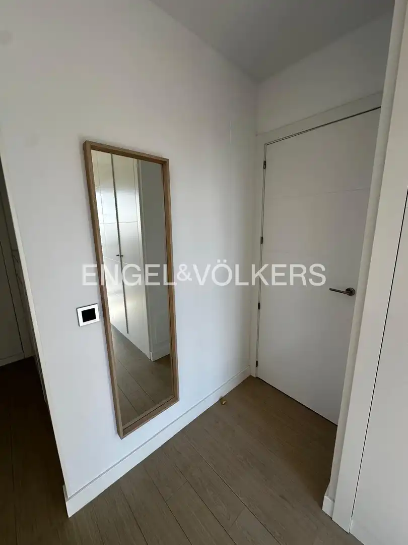 Piso de alquiler en Madrid con Aire acondicionado, Calefacción y Jardín privado
