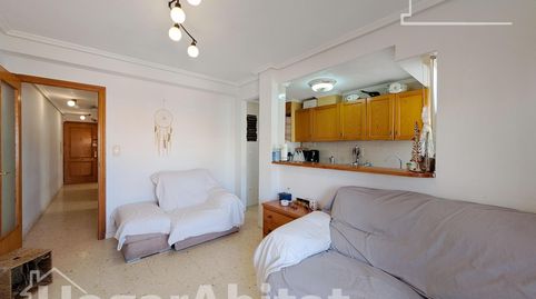 Foto 3 de Piso en venta en Calle Novelda, Playa Tamarit - Playa Lissa, Santa Pola