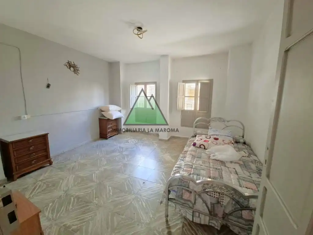 Casa con terraza en venta en Calle Licenciado Pedro De Tapia, imagen 6