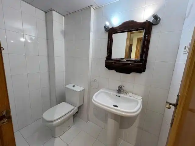 Bany de Apartament en venda en Murcia amb Aire condicionat i Balcó
