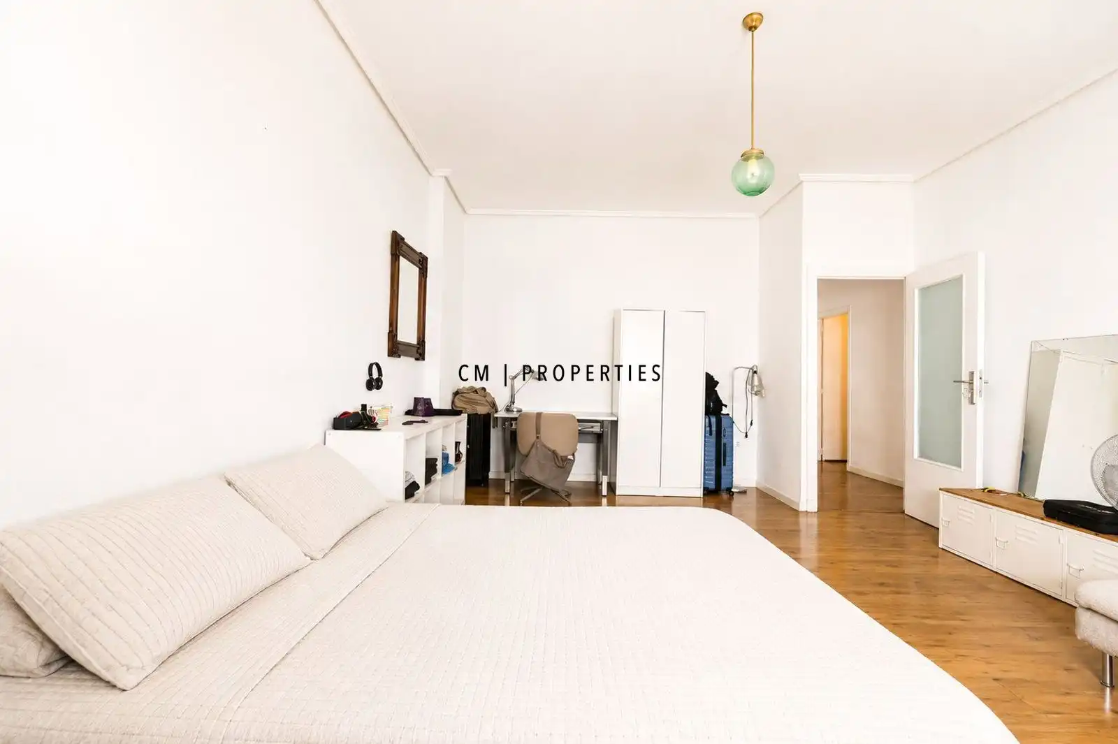 Habitación de Piso de alquiler en Valencia con Aire acondicionado, Calefacción y Amueblado