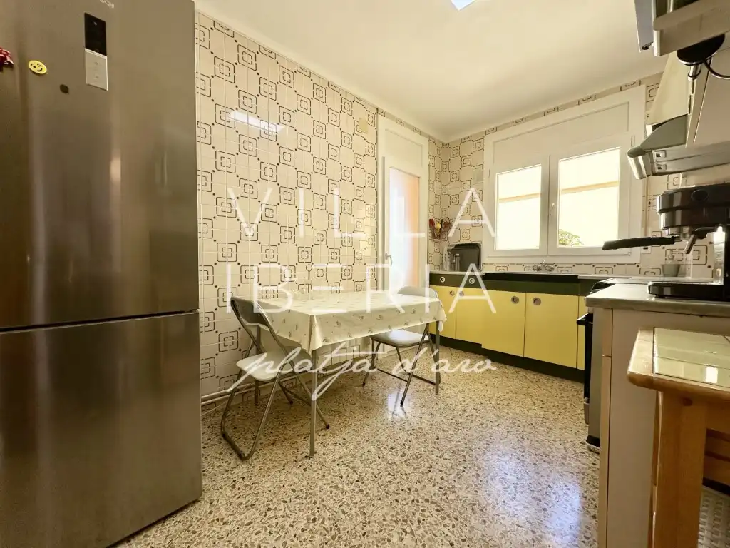 Cocina de Apartamento en venta en Castell d'Aro, Platja d'Aro i s'Agaró con Calefacción y Terraza