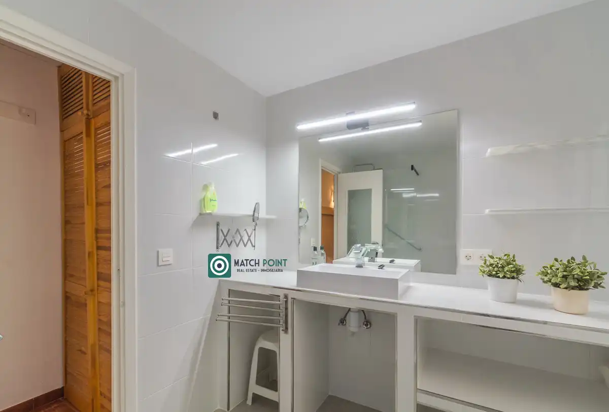 Badezimmer von Wohnung zur Miete in Almuñecar Centro