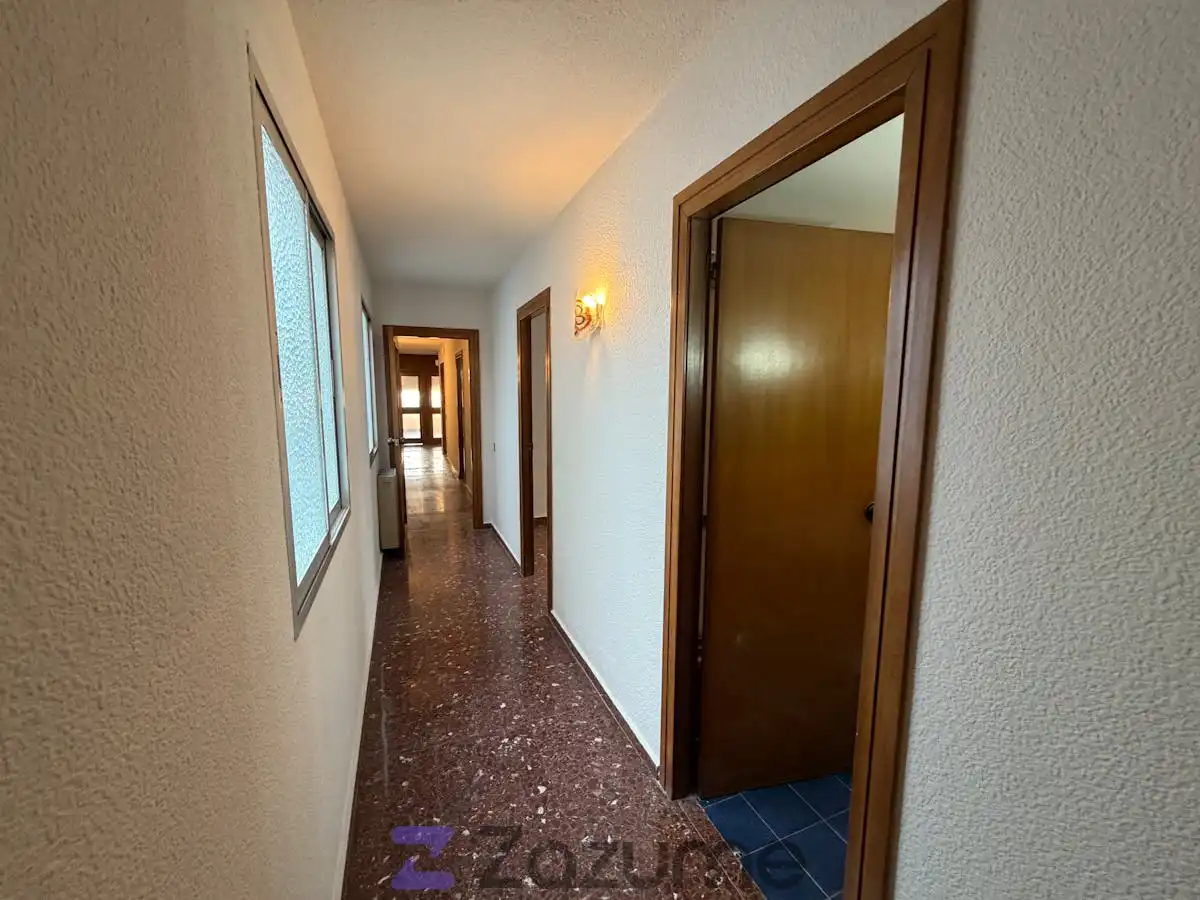 Flat with terrace to rent in Gran Via de les Germanies, imagen 11