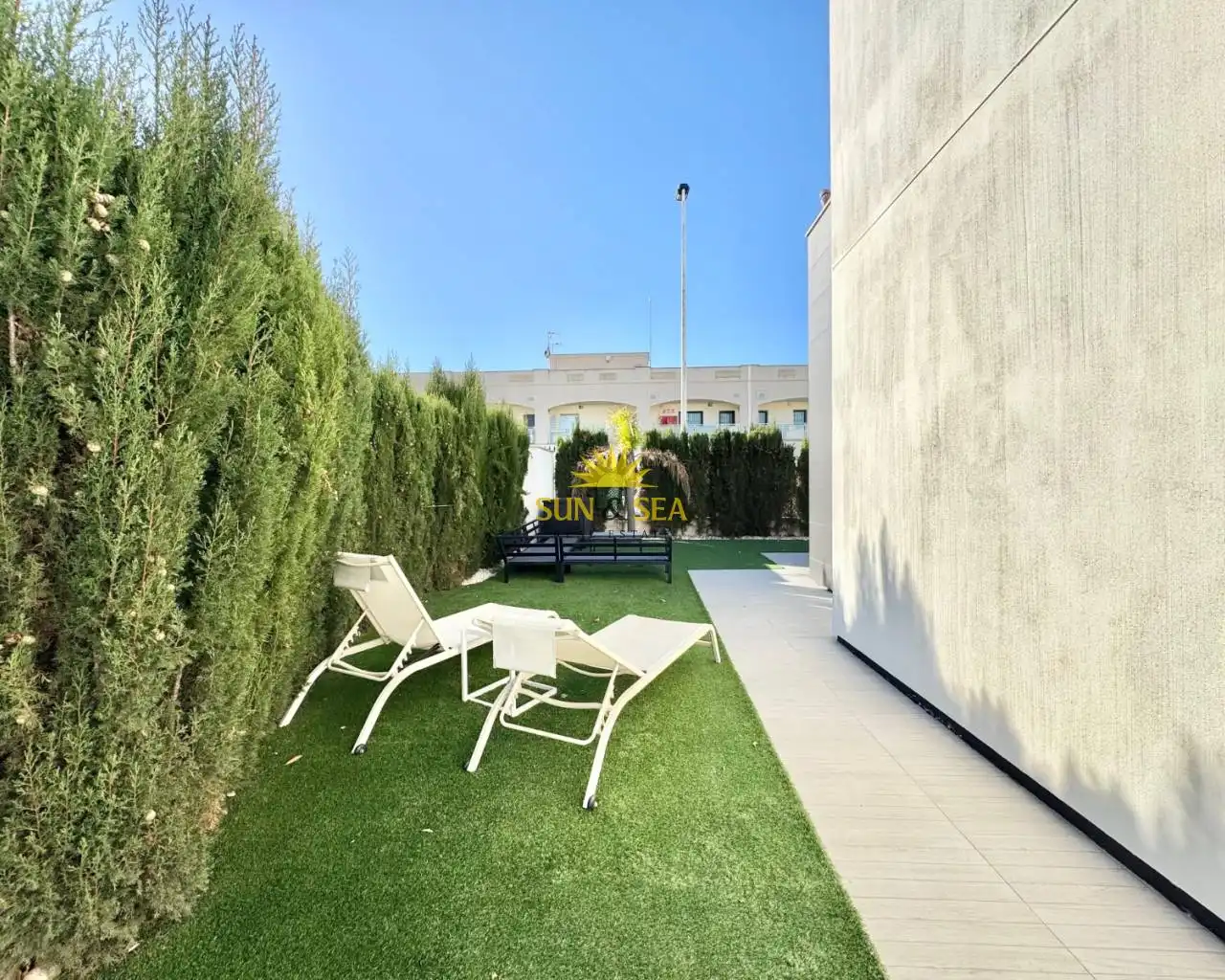 Terrassa de Casa o xalet de lloguer en Torrevieja amb Aire condicionat, Calefacció i Jardí privat