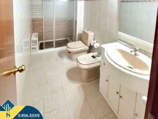 Bany de Apartament en venda en Alicante / Alacant amb Aire condicionat, Calefacció i Terrassa