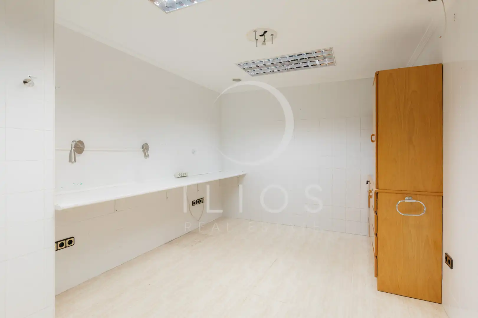 Oficina en venta en Valencia con Aire acondicionado y Balcón