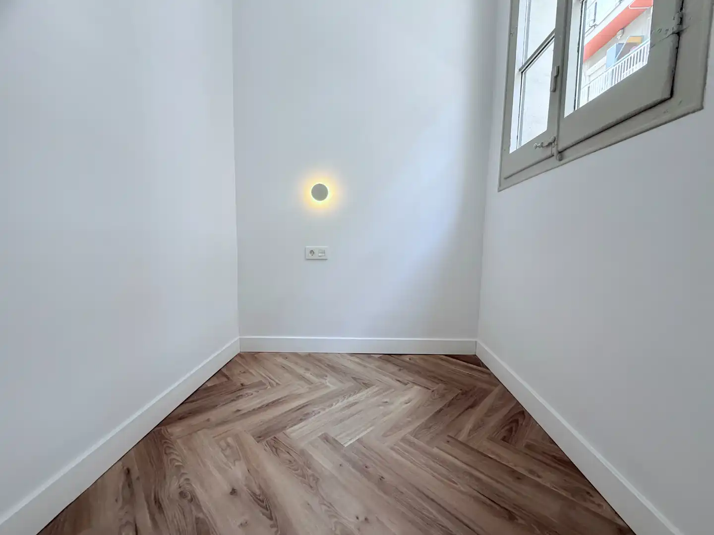 Flat for sale in Barcelona  with Air Conditioner, Heating and Parquet flooring