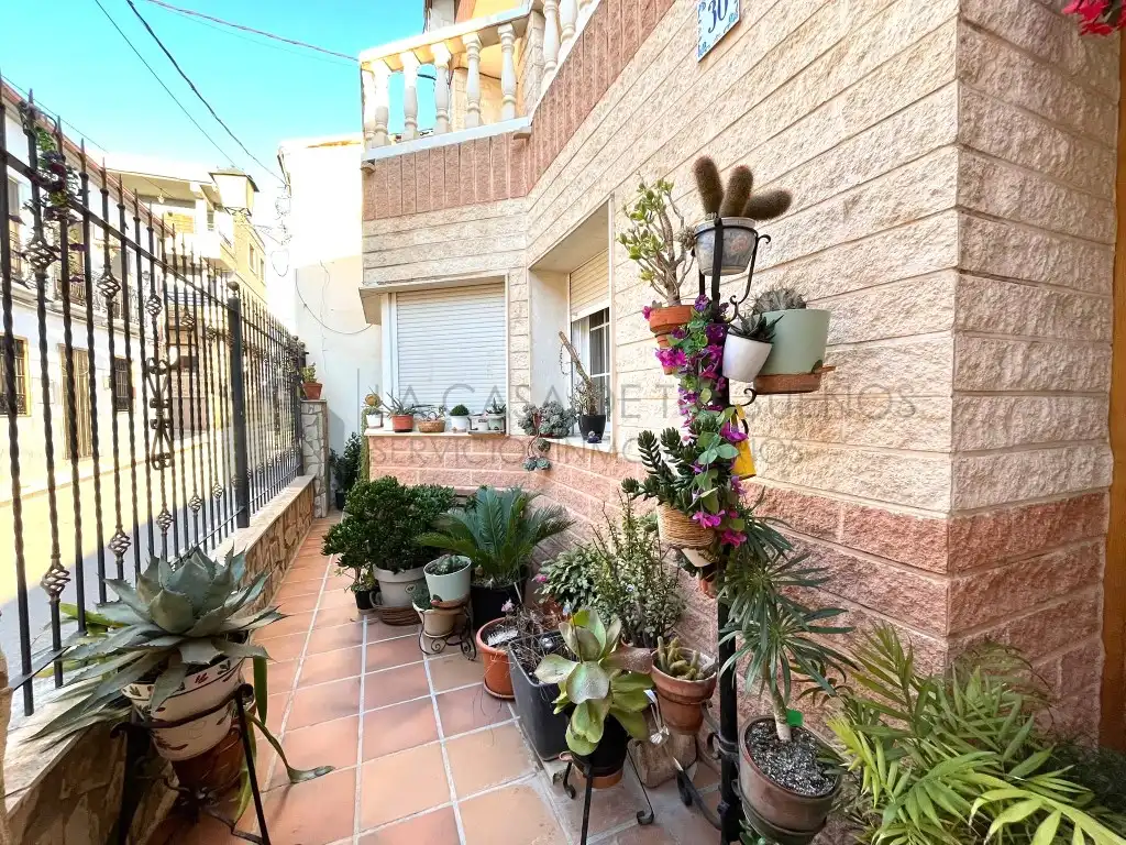 Terraced house for sale in Calle Sagasta, imagen 3