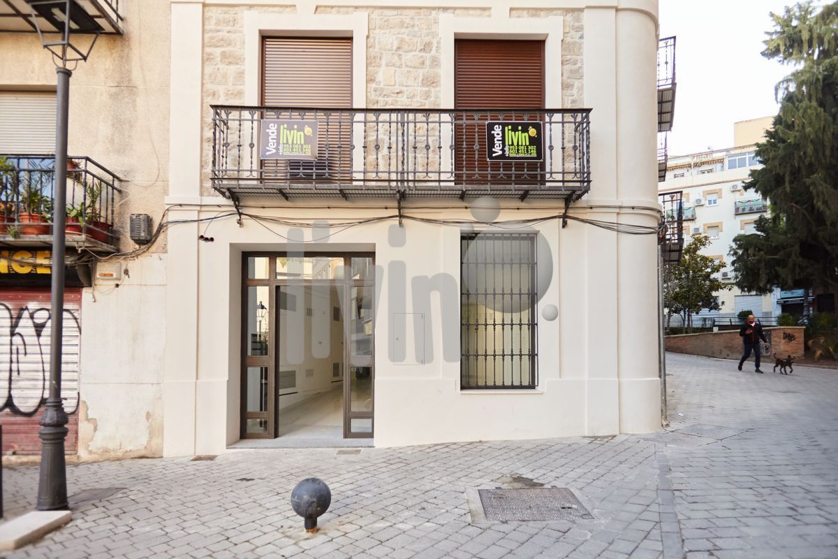 Vista exterior de Piso en venta en  Jaén Capital