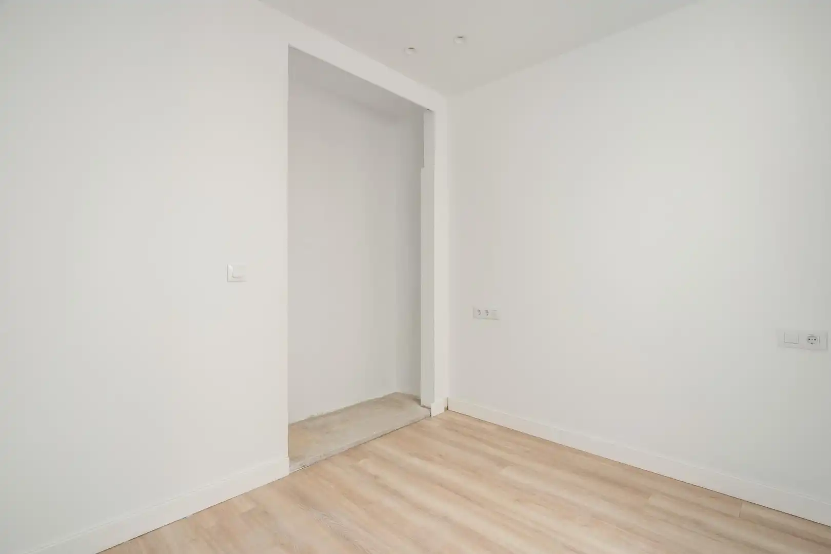 Flat with terrace for sale in Plaza Nogalera, imagen 16