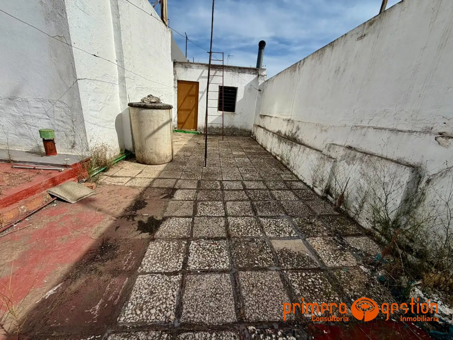 Vista exterior de Casa o chalet en venta en Alcolea del Río