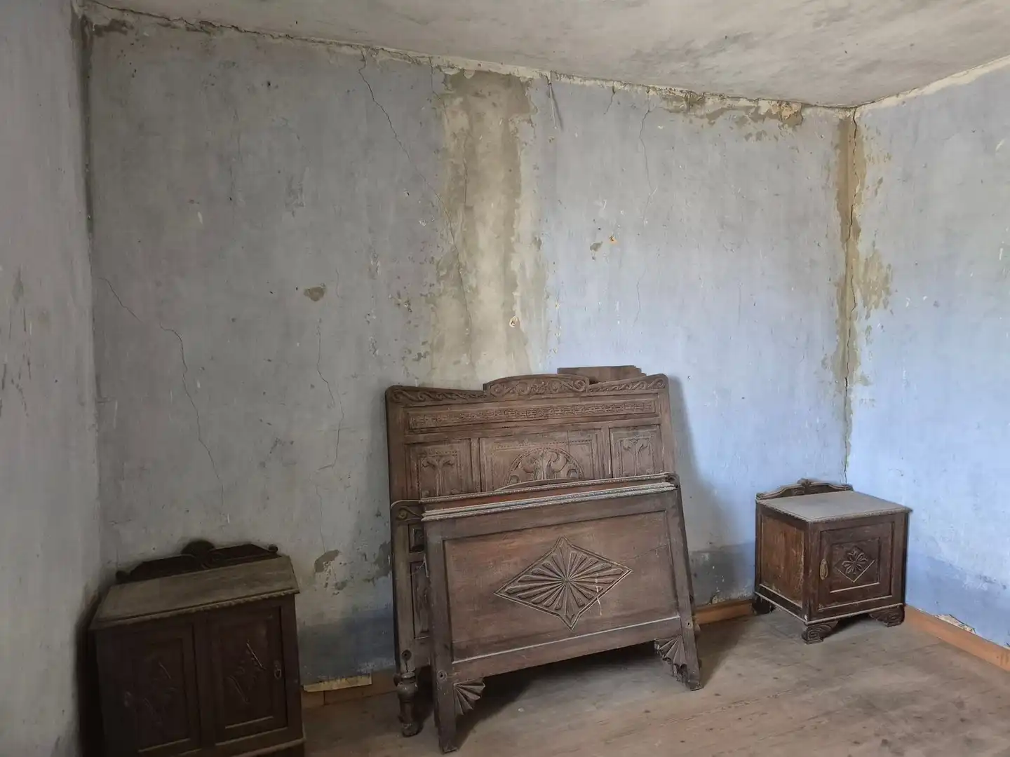 Houses for sale in Nava  with Storage room and Swimming Pool