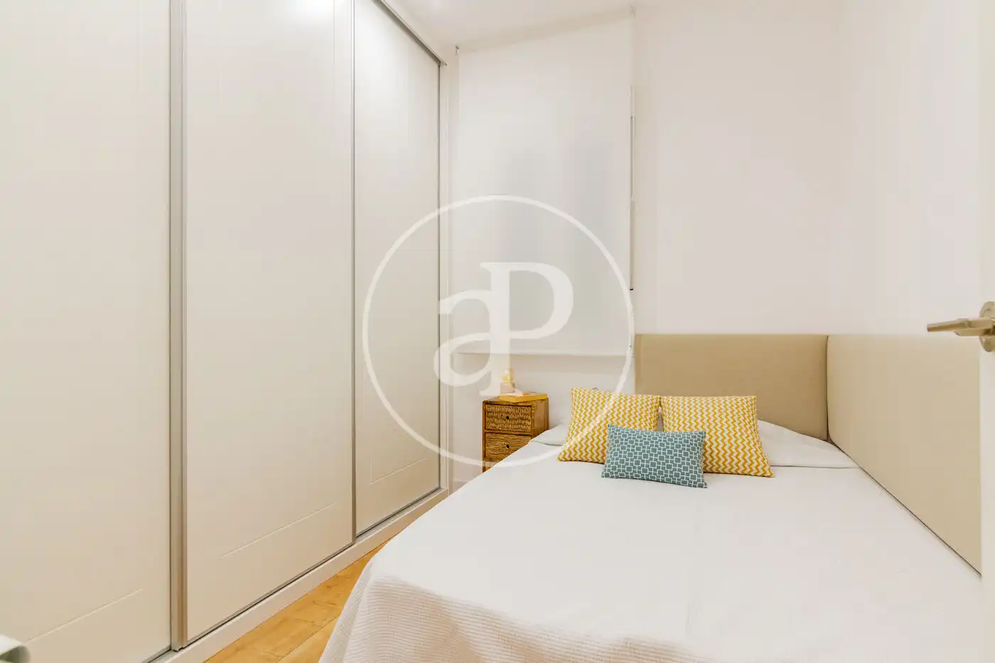 Bedroom of Flat for rent in Madrid  with Air Conditioner, Heating and Furnished