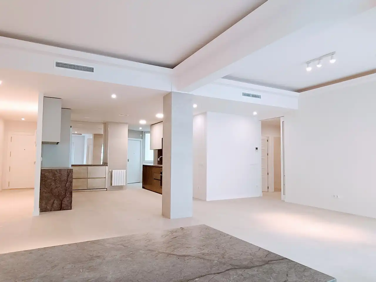 Flat for rent in Madrid  with Air Conditioner, Heating and Terrace