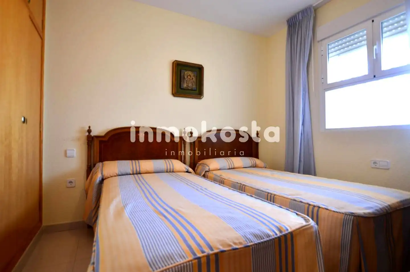 Bedroom of Flat for sale in L'Alfàs del Pi  with Air Conditioner, Terrace and Community pool