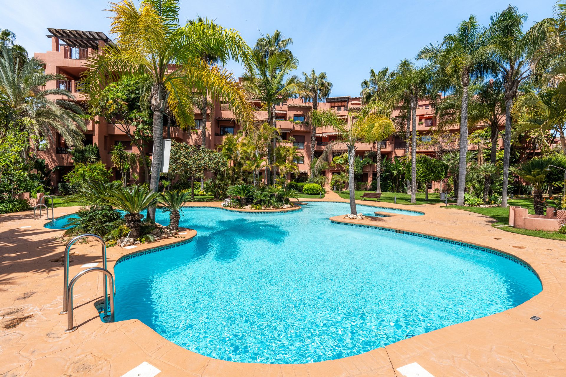 Piscina de Apartament de lloguer en Marbella amb Piscina i Piscina comunitària