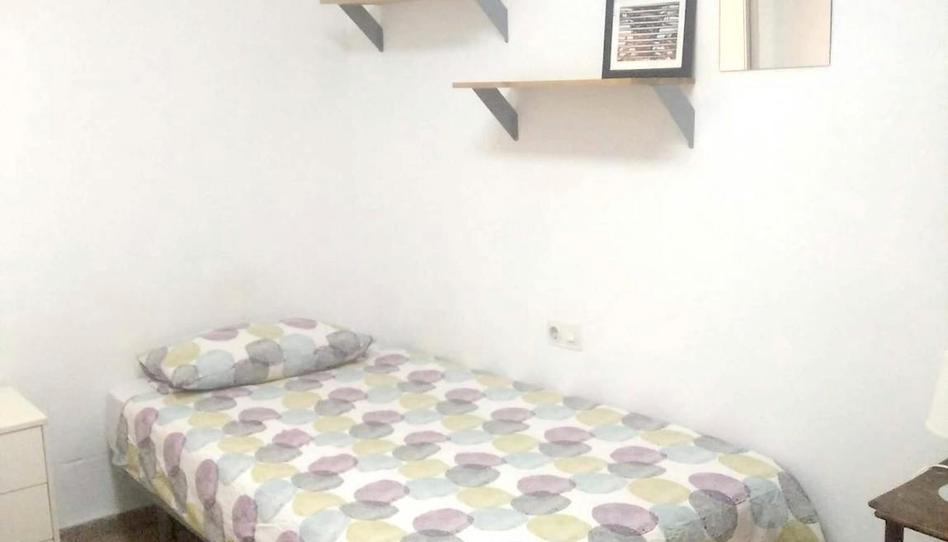 Foto 1 de Pis per a compartir a N/a, La Calzada - La Florida, Sevilla