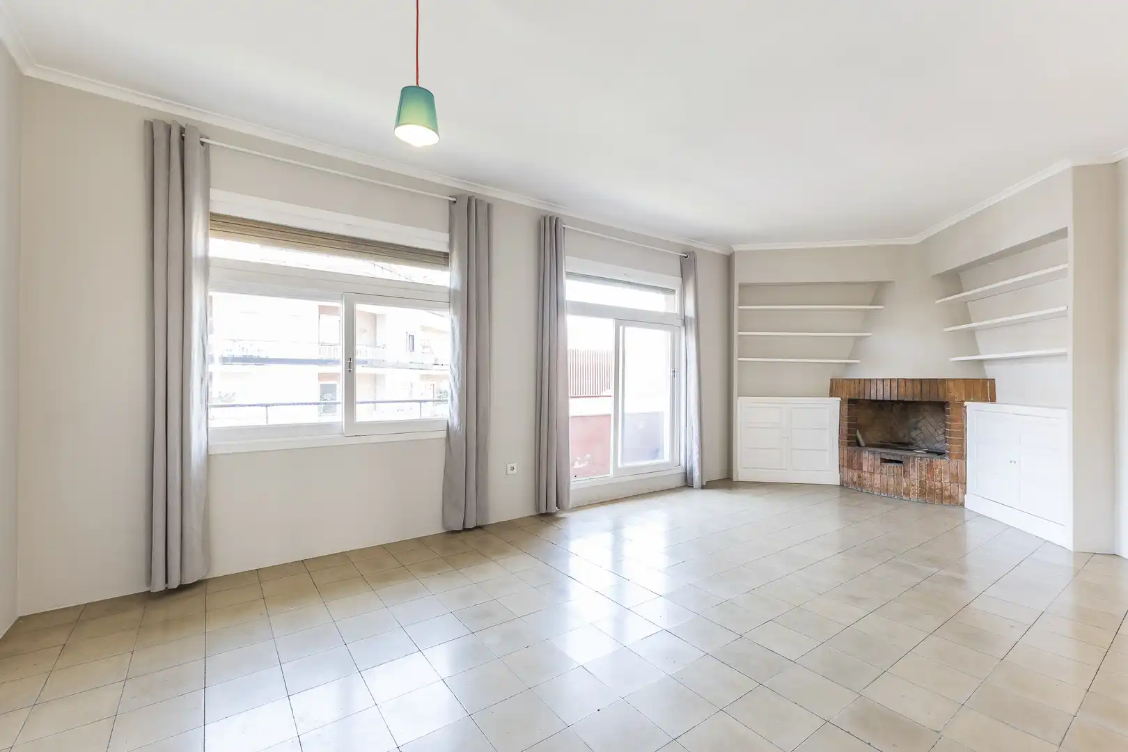 Appartamento con balcone in vendita a Carrer de Roger de Llúria, imagen 3