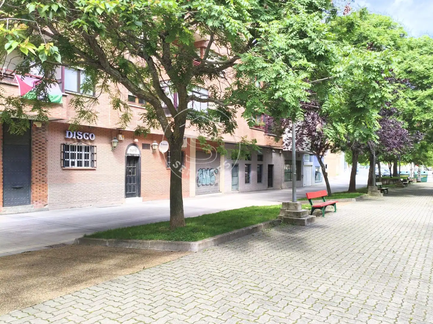 Exterior view of Commercial properties for sale in  Pamplona / Iruña  with Air Conditioner