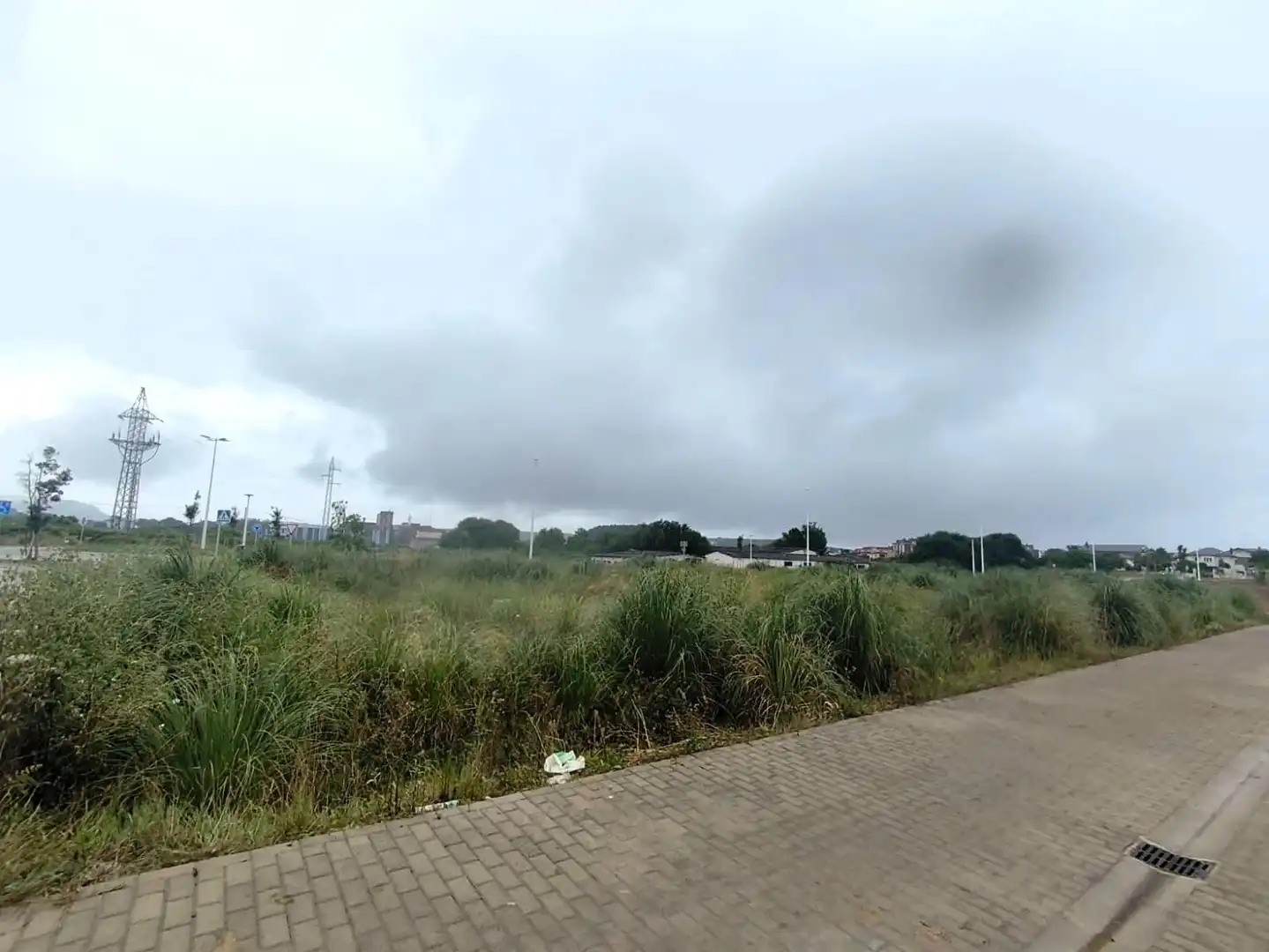 Wohnbaugrundstück zum Verkauf in Soto de la Marina, imagen 4