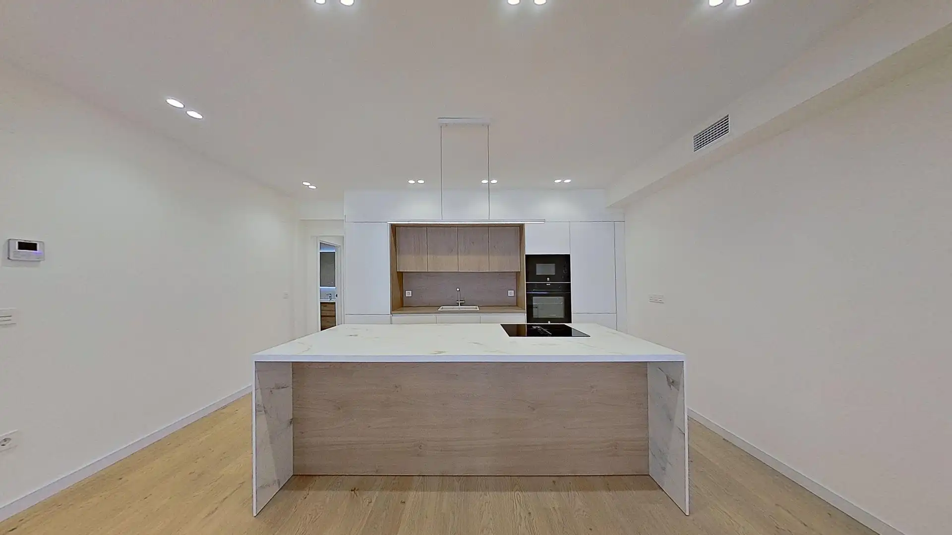 Piso con ascensor en venta en REYES CATOLICOS 20, imagen 2