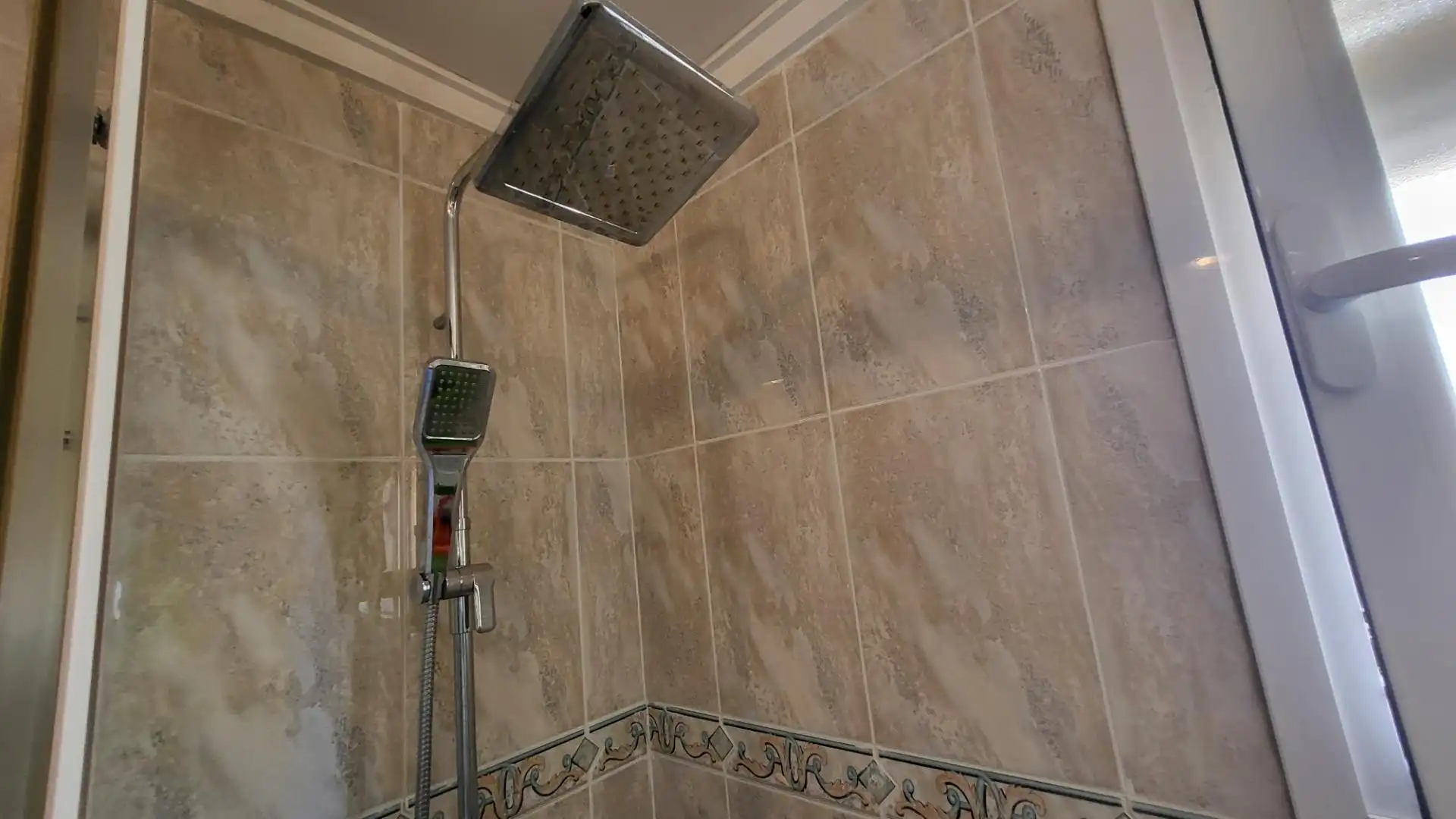 Bathroom of Apartments for sale in Elche / Elx  with Private garden, Terrace and Storage room
