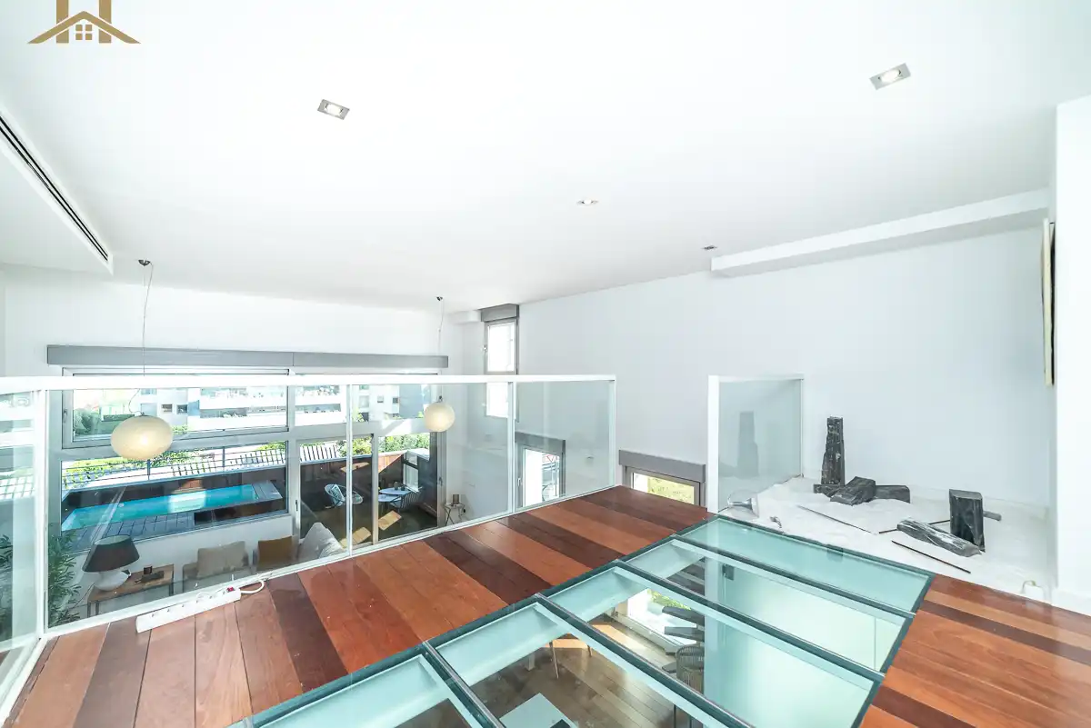 Sala de estar de Dúplex en venta en Majadahonda con Aire acondicionado, Calefacción y Terraza