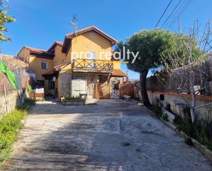 Exterior view of Single-family semi-detached for sale in Collado Villalba