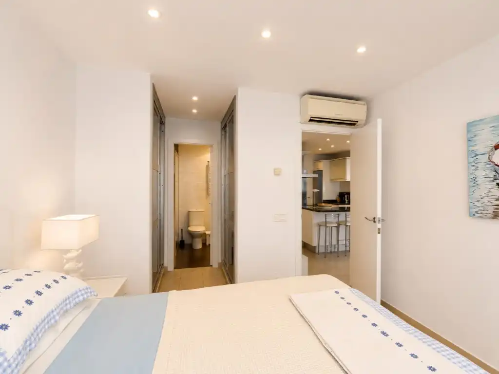 Schlafzimmer von Wohnung zur Miete in Calvià mit Klimaanlage, Privatgarten und Terrasse