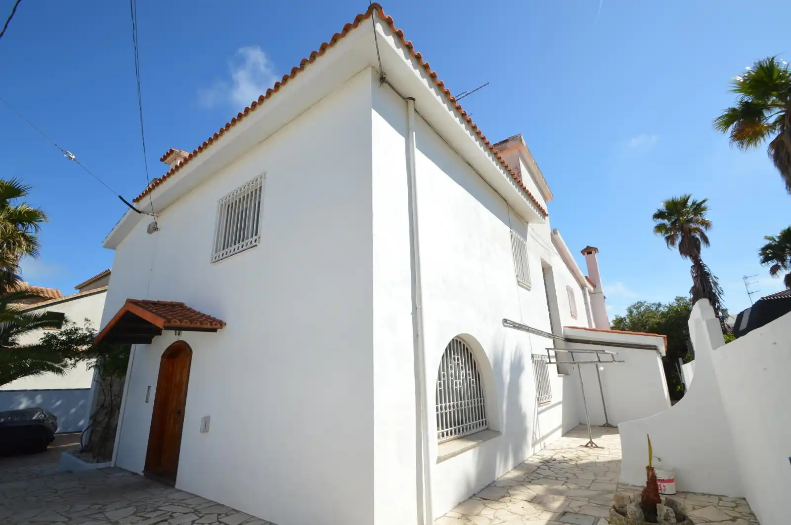 Vista exterior de Casa o xalet en venda en Vinaròs amb Calefacció, Jardí privat i Terrassa