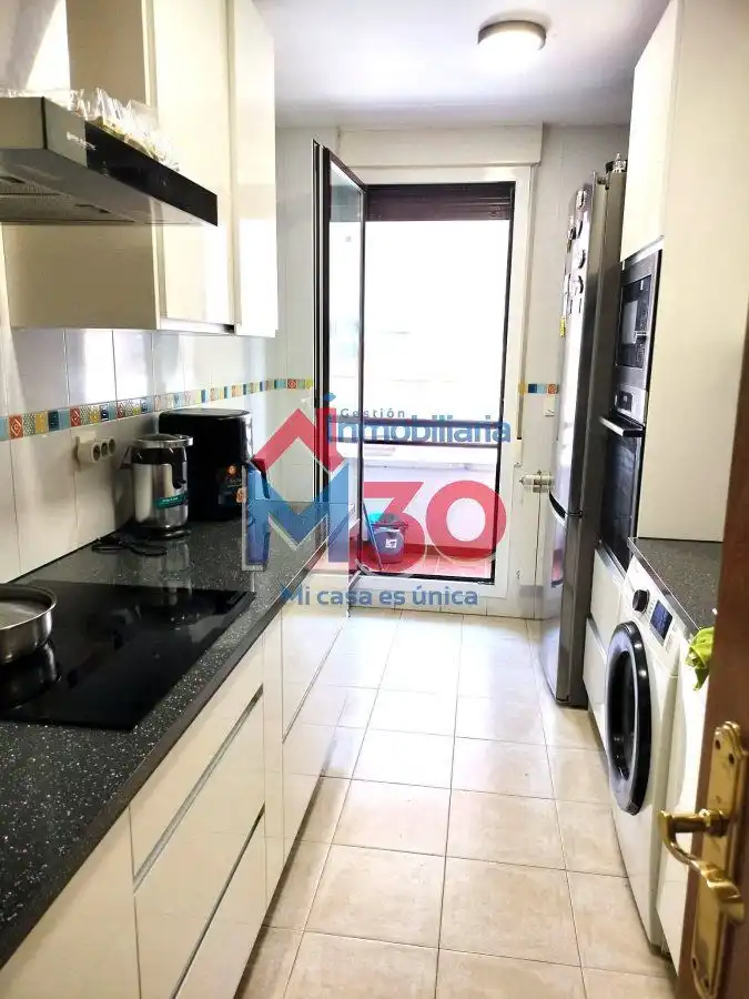 Küche von Wohnung zum Verkauf in Miranda de Ebro mit Heizung, Parkett und Terrasse
