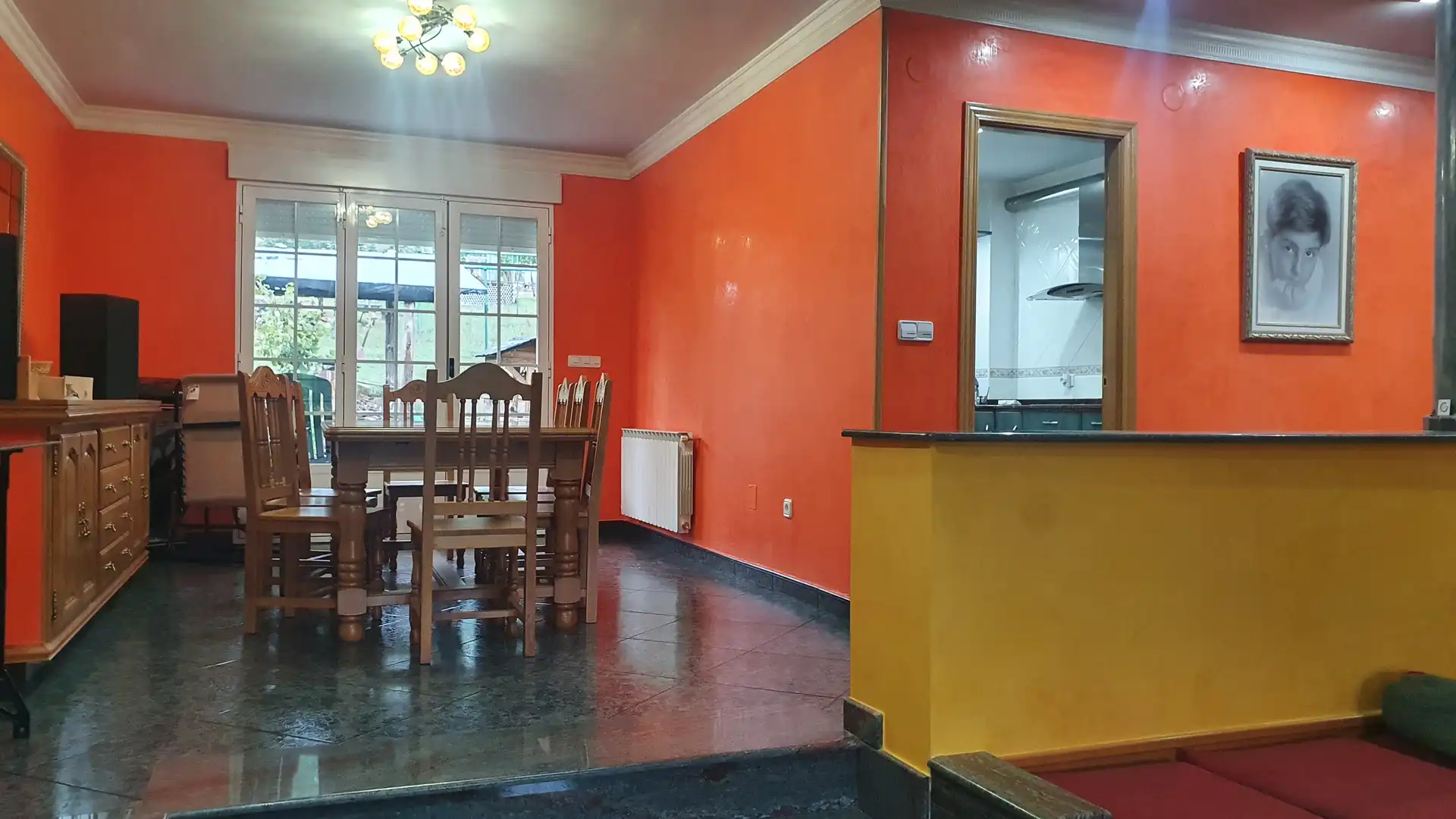 Comedor de Casa o chalet en venta en Vega de Espinareda con Calefacción, Jardín privado y Terraza