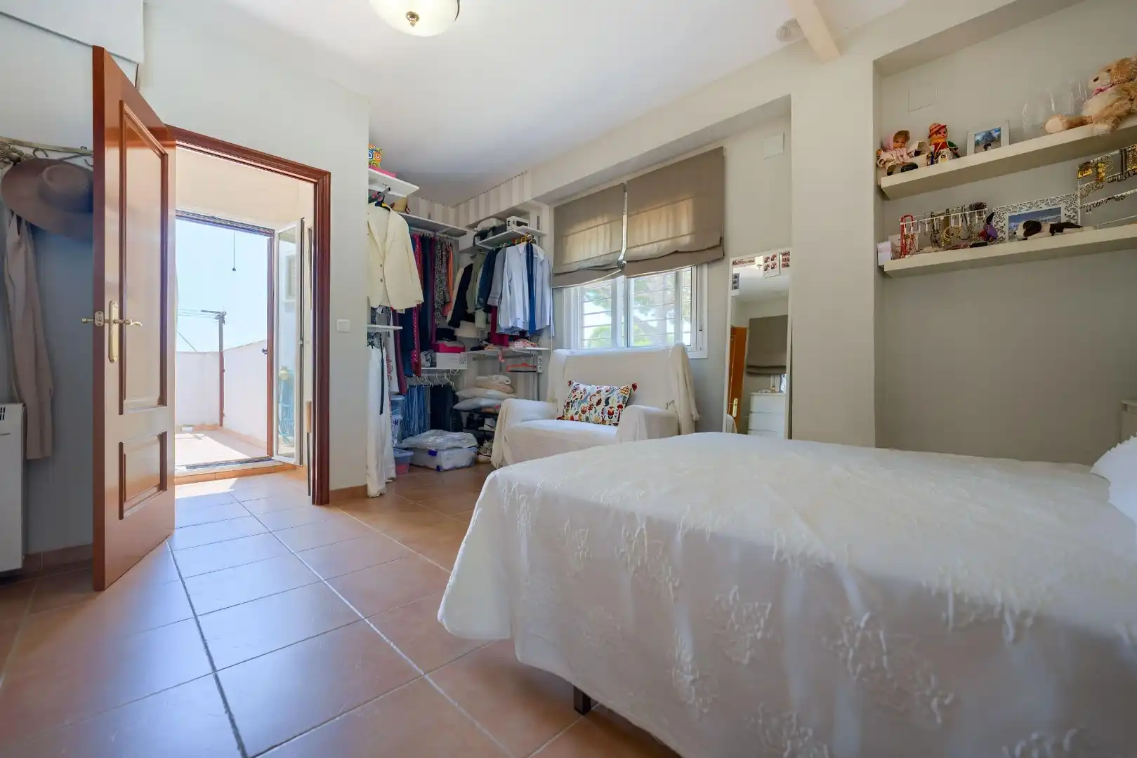 Dormitori de Casa o xalet en venda en Alcalá de Guadaira amb Aire condicionat, Calefacció i Jardí privat