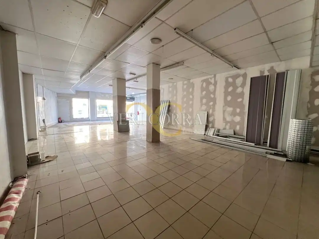 Business premises to rent in Calle Román Romano, imagen 8