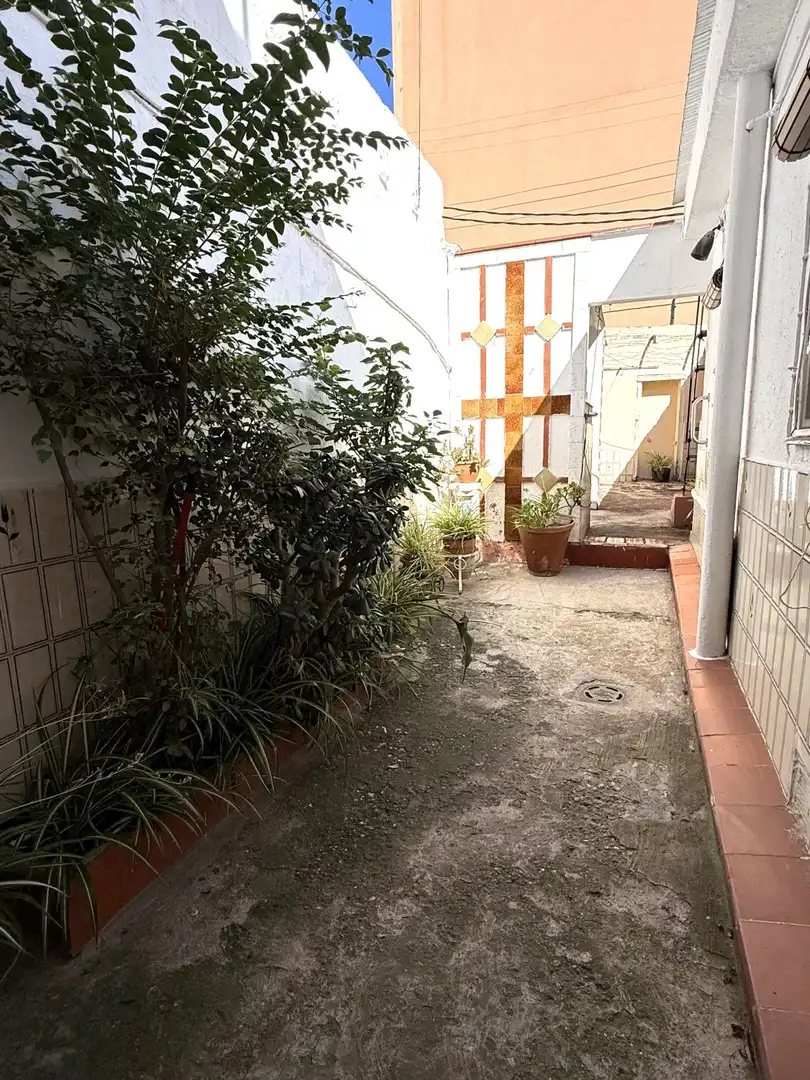 Jardí de Casa o xalet en venda en Sant Boi de Llobregat amb Aire condicionat, Terrassa i Traster