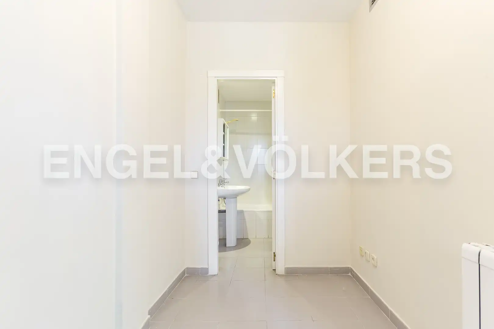 Flat for rent in Madrid  with Air Conditioner, Heating and Parquet flooring