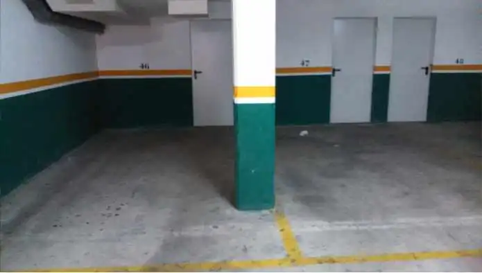 Parking with lift for sale in C/ Abat Racimir, imagen 8