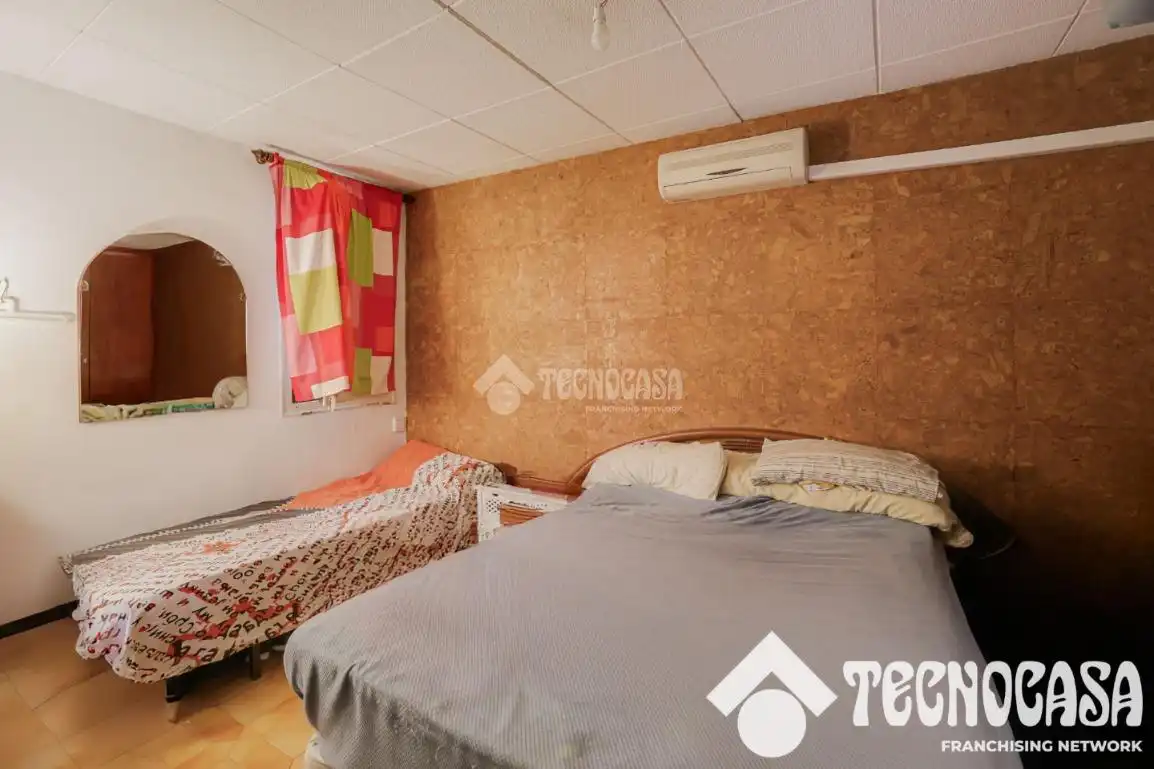 Habitación de Piso en venta en Barcelona con Aire acondicionado y Calefacción