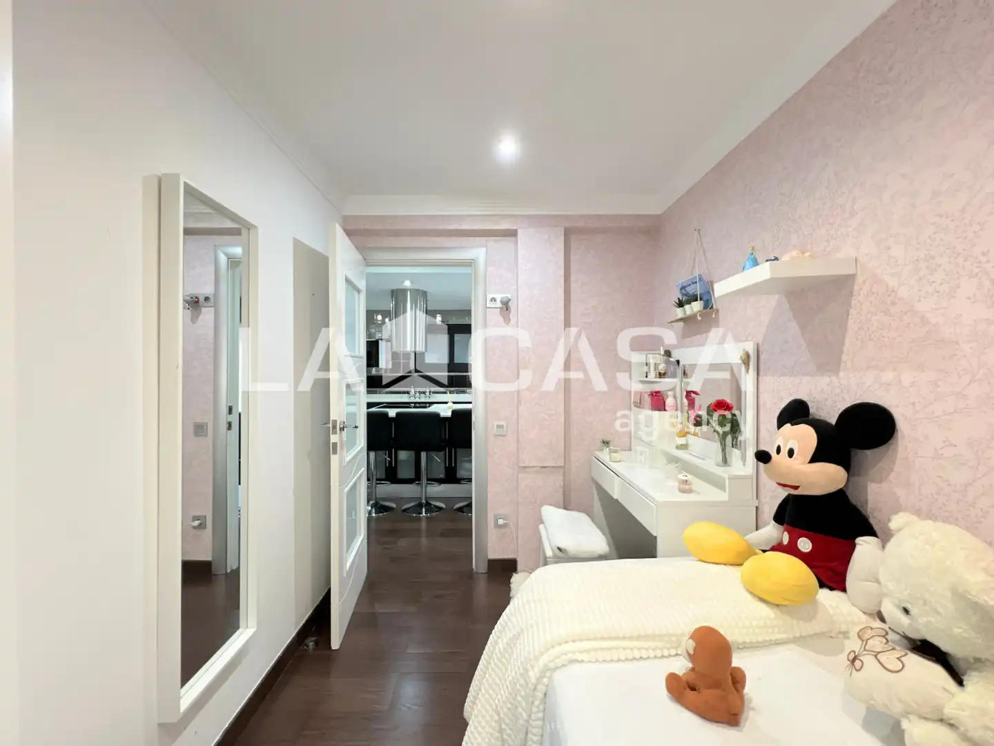 Habitación de Piso en venta en Badalona con Amueblado y Balcón