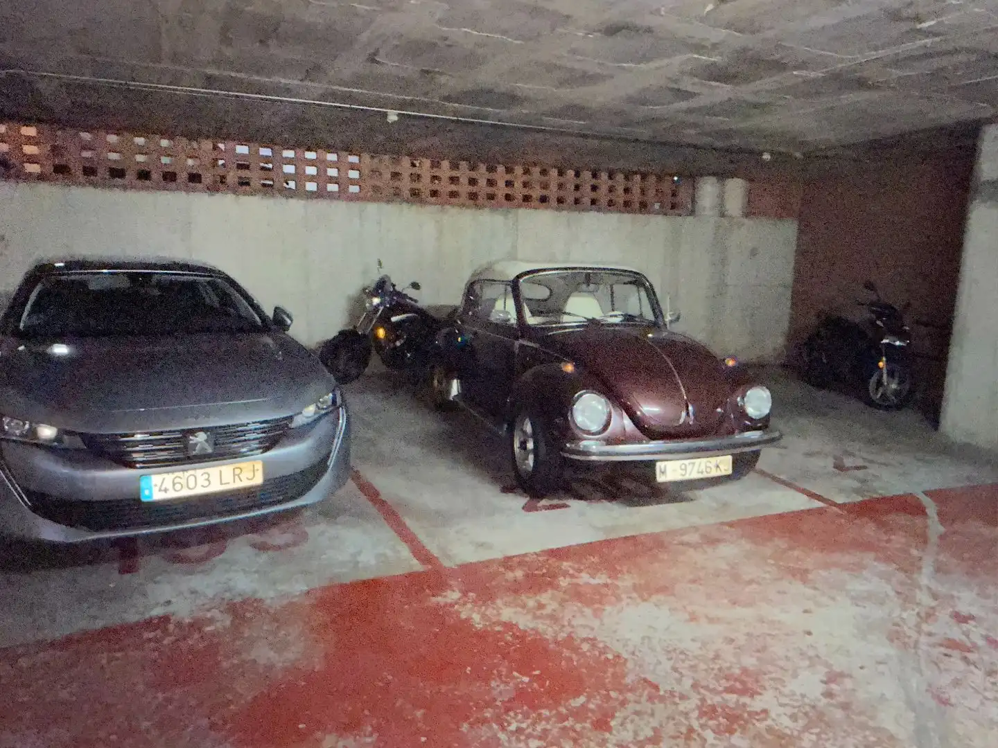 Parkplatz von Garage zur Miete in Barcelona mit Alarm