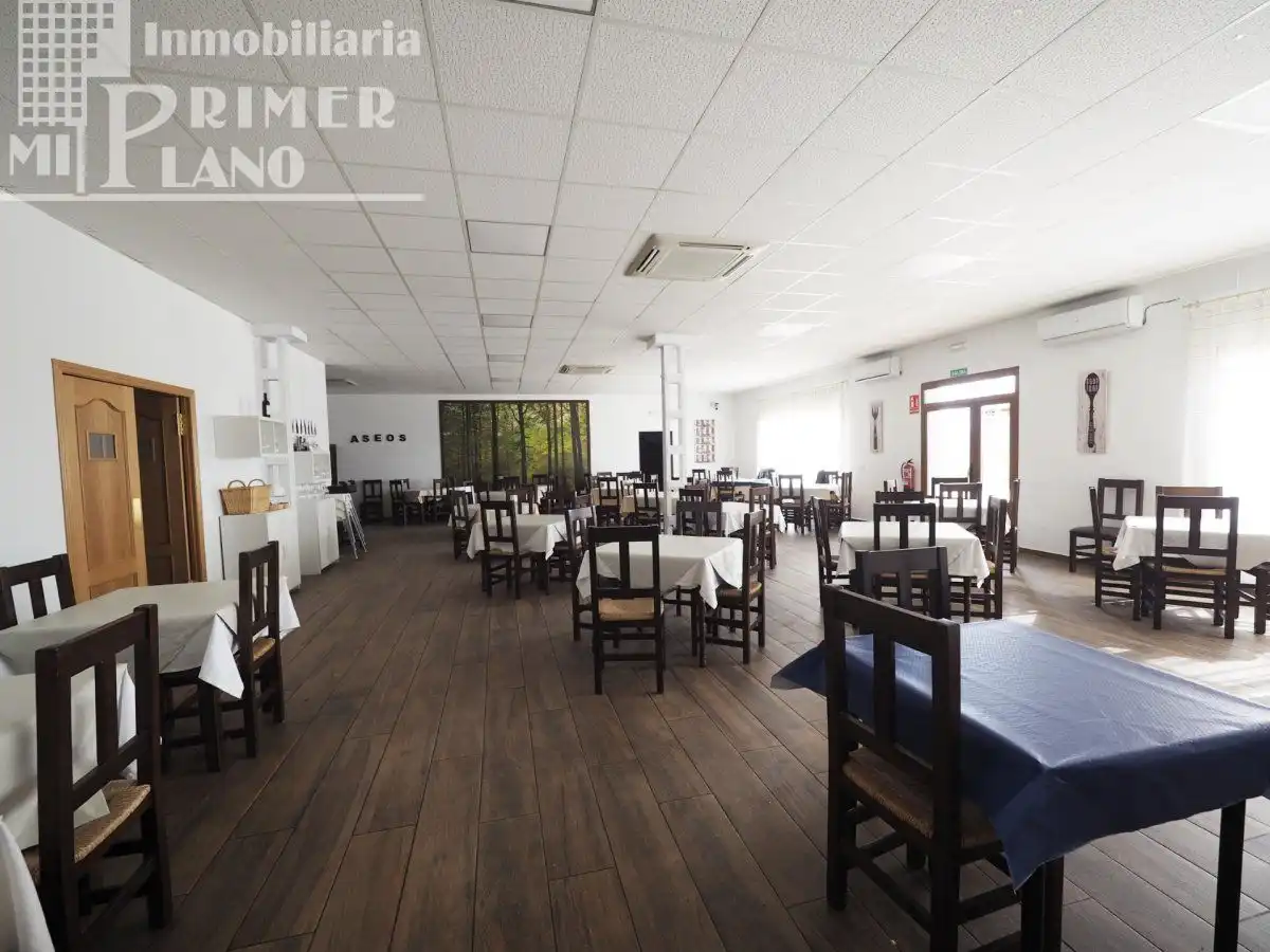 Edificio en venta en La Solana  