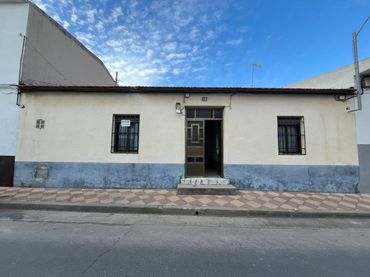 Casa en venda a Avenida de la Virgen 97